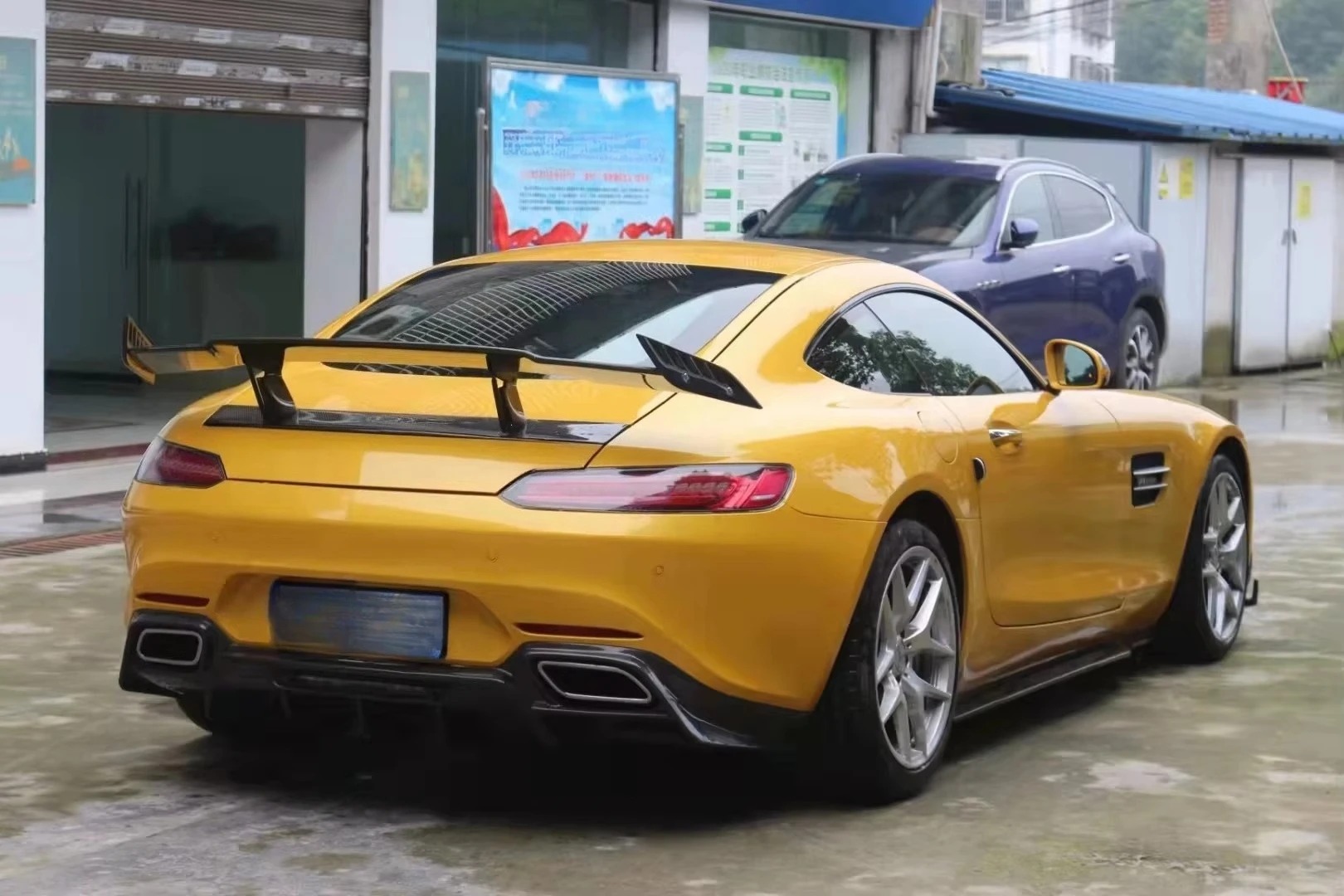 Carbon Fiber Body Kit for  GT Front Lip, Side Skirts ,rear Diffuser,trunk Spoiler